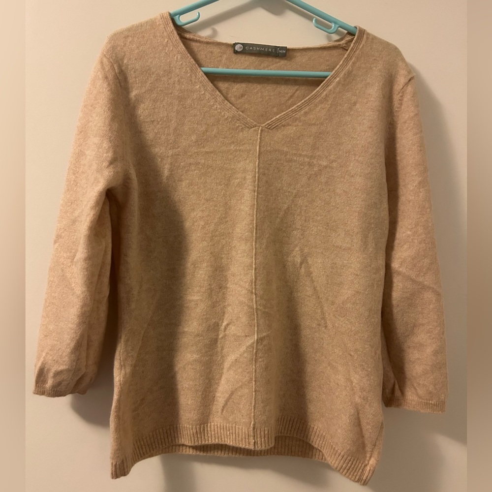 NEW!!! 100% Cashmere V Neck Pullover Melange Sweater